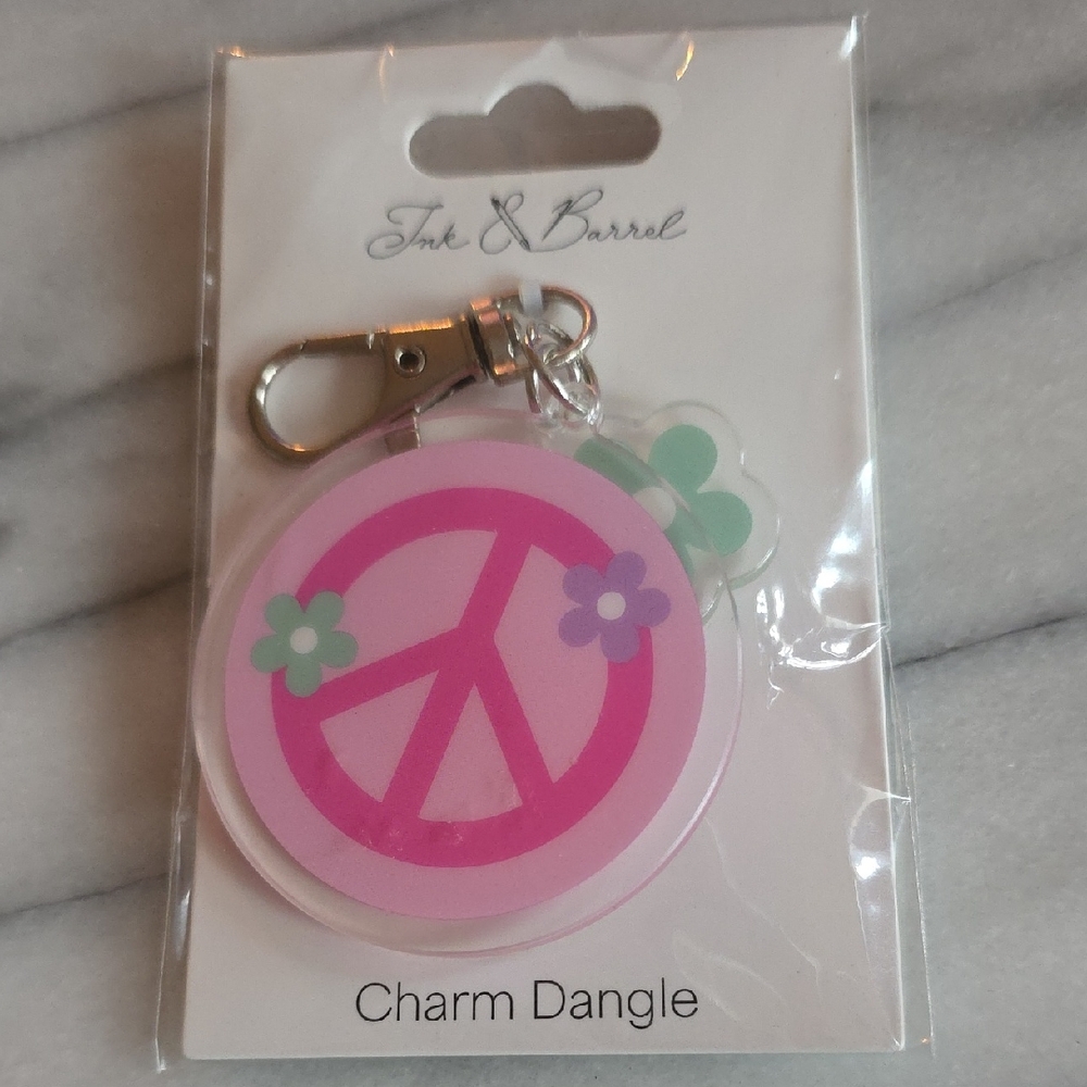 NWT Ink & Barrel ☮️ Peace Sign Charm Dangle! 2/$15 Or 3/$20!